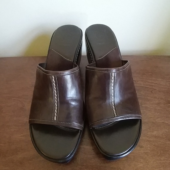 Cole Haan chocolate brown leather wedge - Picture 4 of 8